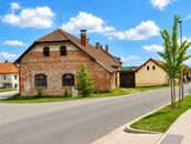 Bydlete vícegeneračně nebo podnikejte v samotném srdci obce Košetice, cena 7490000 CZK / objekt, nabízí 
