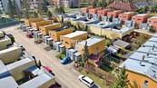 Prodej moderního řadového domu s terasou a zahradou - Jihlava, ul. Na Dolech, cena 8940000 CZK / objekt, nabízí 